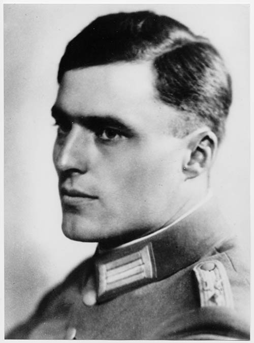 Claus Schenk Graf von Stauffenberg. 