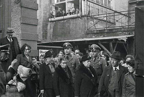 Am 22. Oktober 1940 wurden – wie hier in Lörrach – die badischen und saarpfälzischen Juden in das südwestfranzösische Internierungslager Gurs deportiert.