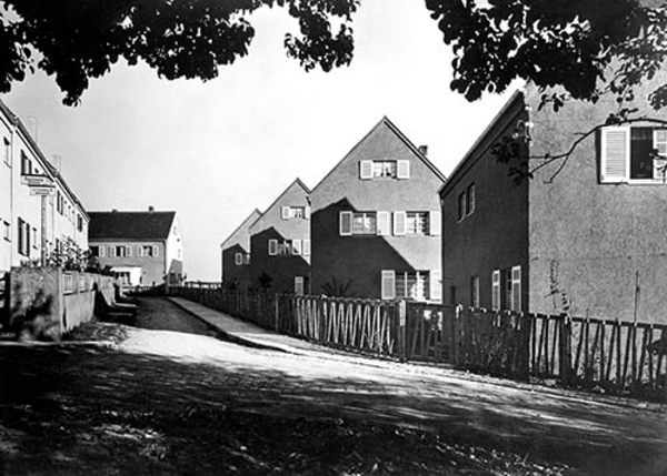 Hermann Döcker, Haus Viergiebelweg, Kochenhof-Siedlung Stuttgart, 1935. 