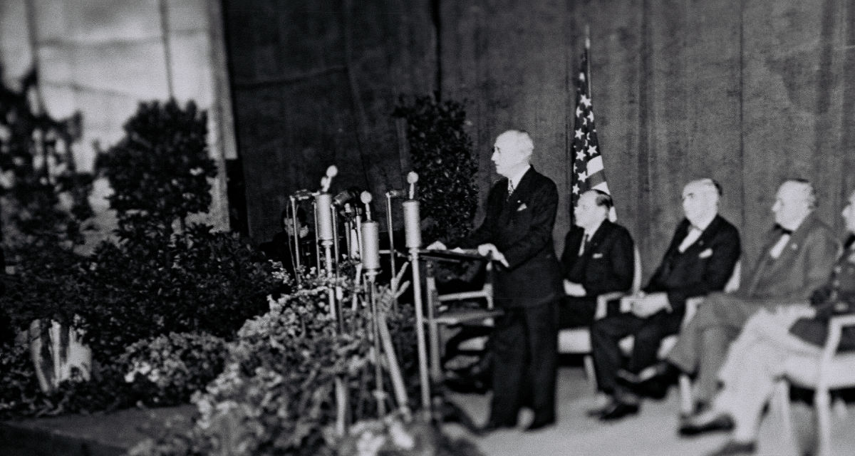 US-Außenminister James Francis Byrnes 1946 in Stuttgart.