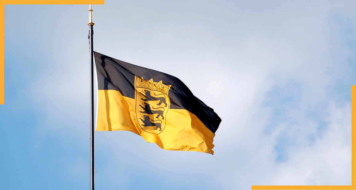 Flagge von Baden-Württemberg. Foto: Adobe Stock | Jens Hilberger
